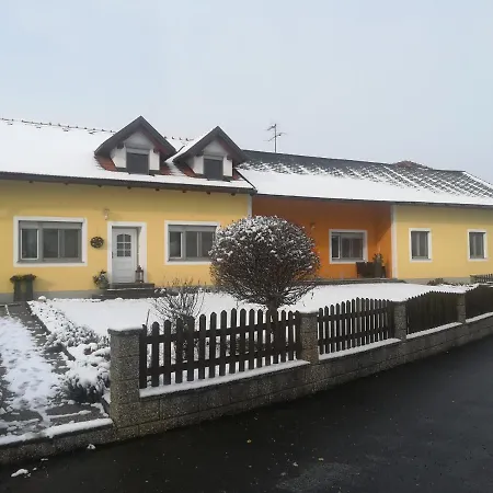 Gastehaus Ranftl Guest house *